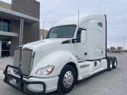 Used 2021 Kenworth T680 Sleeper in Omaha Nebraska