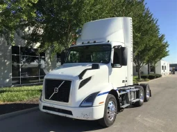 Used 2020 Volvo VNR 300 Day Cab in Kansas City Missouri