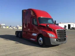 Used 2022 Freightliner Cascadia Sleeper in French Camp California