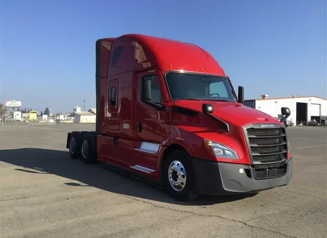 
								Used 2022 Freightliner Cascadia Sleeper in French Camp California full									