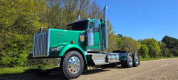 New 2025 Kenworth W900L Day Cab in Texarkana Texas