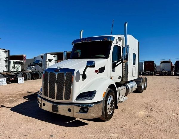 
								Used 2019 Peterbilt 579 Sleeper in El Paso Texas full									