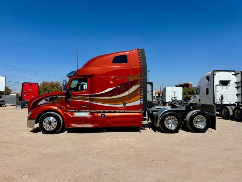 
								Used 2019 Peterbilt 579 Sleeper in El Paso Texas full									