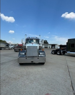 New 2025 Kenworth W900L Day Cab in Jonesboro Arkansas