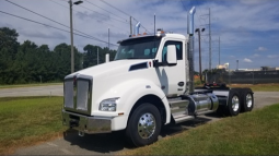 New 2025 Kenworth T880 Day Cab in Port Wentworth Georgia