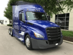 Used 2021 Kenworth T680 Sleeper in Fontana California