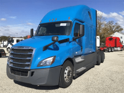 Used 2021 Freightliner Cascadia Sleeper in Phoenix Arizona