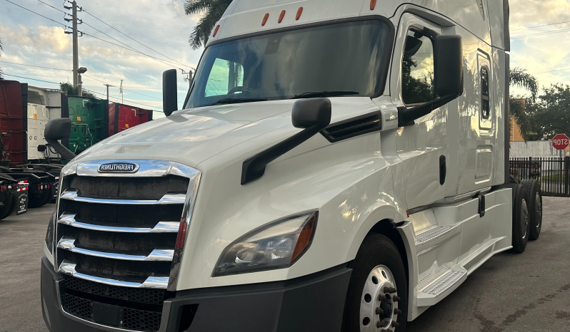 
								Used 2020 Freightliner Cascadia 126 Sleeper in MEDLEY Florida full									