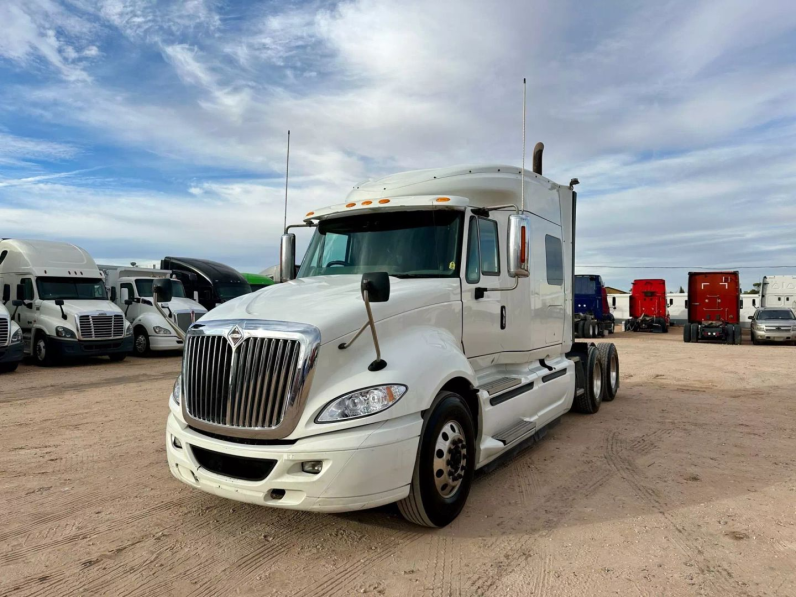 
								Used 2015 International Prostar Sleeper in El Paso Texas full									