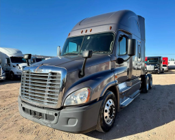 Used 2016 Freightliner Cascadia Sleeper in El Paso Texas