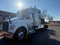 Used 2021 Kenworth T880 Sleeper in Oklahoma City oklahoma