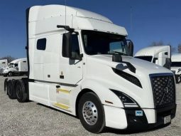 Used 2021 Volvo VNL 740 Sleeper in Maple Shade New Jersey