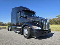 Used 2023 Peterbilt 579 Sleeper in Little Rock Arkansas