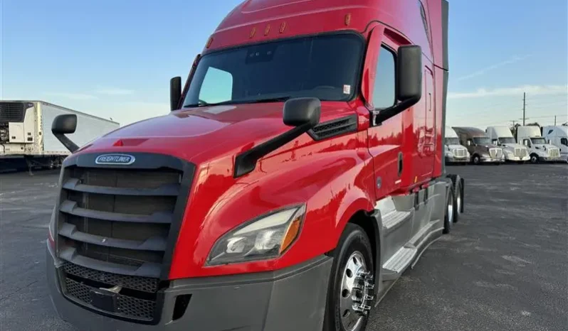 
								Used 2021 Freightliner Cascadia Sleeper in Troy Illinois full									