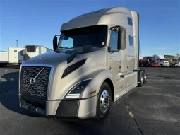 Used 2021 Volvo VNL64T760 Sleeper in Troy Illinois