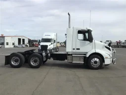 Used 2022 Volvo VNR 300 Day Cab in French Camp California