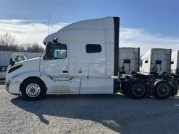 Used 2021 Volvo VNL 740 Sleeper in Maple Shade New Jersey