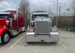 Used 2021 Kenworth W900L Sleeper in Kingsport Tennessee