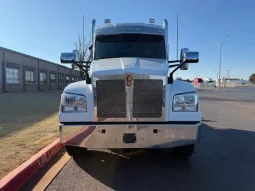 Used 2021 Kenworth T880 Sleeper in Oklahoma City oklahoma