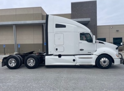 Used 2021 Kenworth T680 Sleeper in Omaha Nebraska