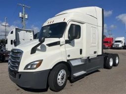 Used 2021 Freightliner Cascadia Sleeper in Phoenix Arizona