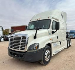 Used 2016 Freightliner Cascadia Sleeper in El Paso Texas