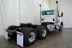 New 2025 Kenworth T880 Day Cab in Battleboro North Carolina