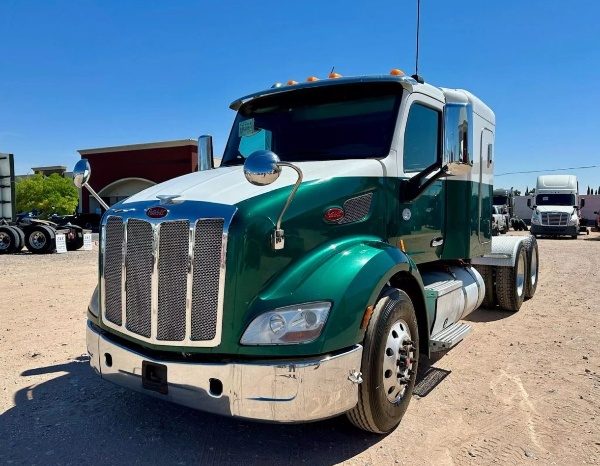 
								Used Peterbilt 579 Sleeper in El Paso Texas full									