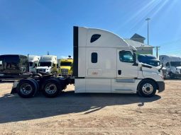 Used 2018 Freightliner Cascadia Sleeper in El Paso Texas