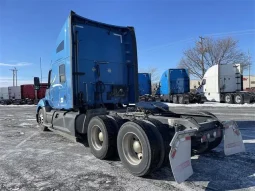 Used 2021 Kenworth T680 Sleeper in Bolingbrook Illinois