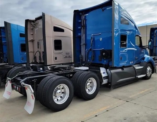 
								Used 2021 Kenworth T680 Sleeper in Oklahoma City oklahoma full									