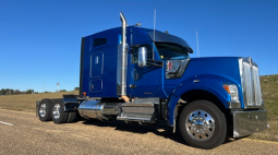 Used 2021 Kenworth W990 Sleeper in Texarkana Texas