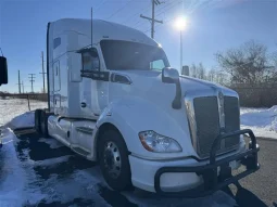 Used 2021 Kenworth T680 Sleeper in Troy Illinois