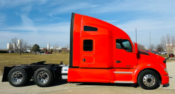 Used 2021 Kenworth T680 Sleeper in Olathe Kansas