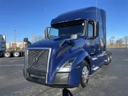 Used 2021 Volvo VNL760 Sleeper in Bolingbrook Illinois