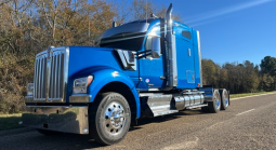 Used 2021 Kenworth W990 Sleeper in Texarkana Texas