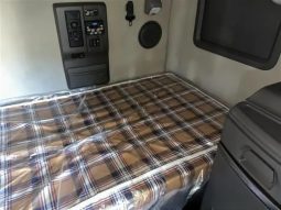 Used 2021 Volvo VNL 740 Sleeper in Maple Shade New Jersey