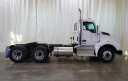 New 2025 Kenworth T880 Day Cab in Cedar Rapids Iowa