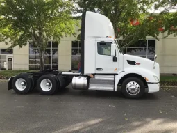 Used 2020 Peterbilt 579 Day Cab in Kansas City Missouri