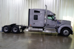 New 2025 Kenworth W990 Sleeper in Pueblo Colorado