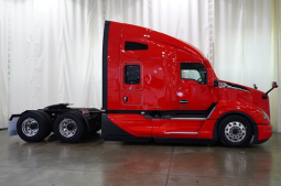 New 2025 Kenworth T680 Sleeper in Oklahoma City oklahoma