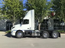 Used 2020 Volvo VNR 300 Day Cab in Kansas City Missouri