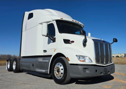 Used 2021 Peterbilt 579 Sleeper in Springdale Arkansas