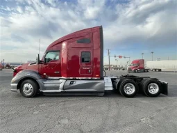 Used 2022 Kenworth T680 Sleeper in Phoenix Arizona