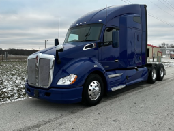 Used 2021 Kenworth T680 Sleeper in Joplin Missouri