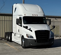 Used 2020 Freightliner Evolution126 Sleeper in Columbia Missouri