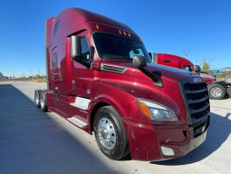 Used 2021 Freightliner PT126064ST Sleeper in El Paso Texas