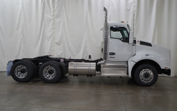 New 2025 Kenworth T880 Day Cab in St. Joseph Missouri