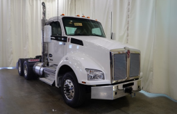 New 2025 Kenworth T880 Day Cab in Cedar Rapids Iowa