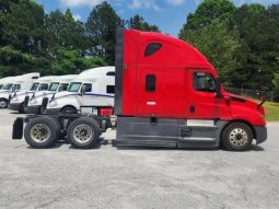 Used 2022 Freightliner Cascadia Evolution Sleeper in Tampa Florida